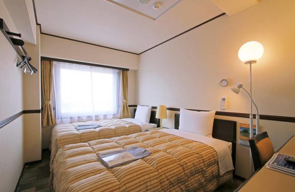 Toyoko Inn Tokyo Fussa Ekimae Higashi Guchi Hamura Extérieur photo