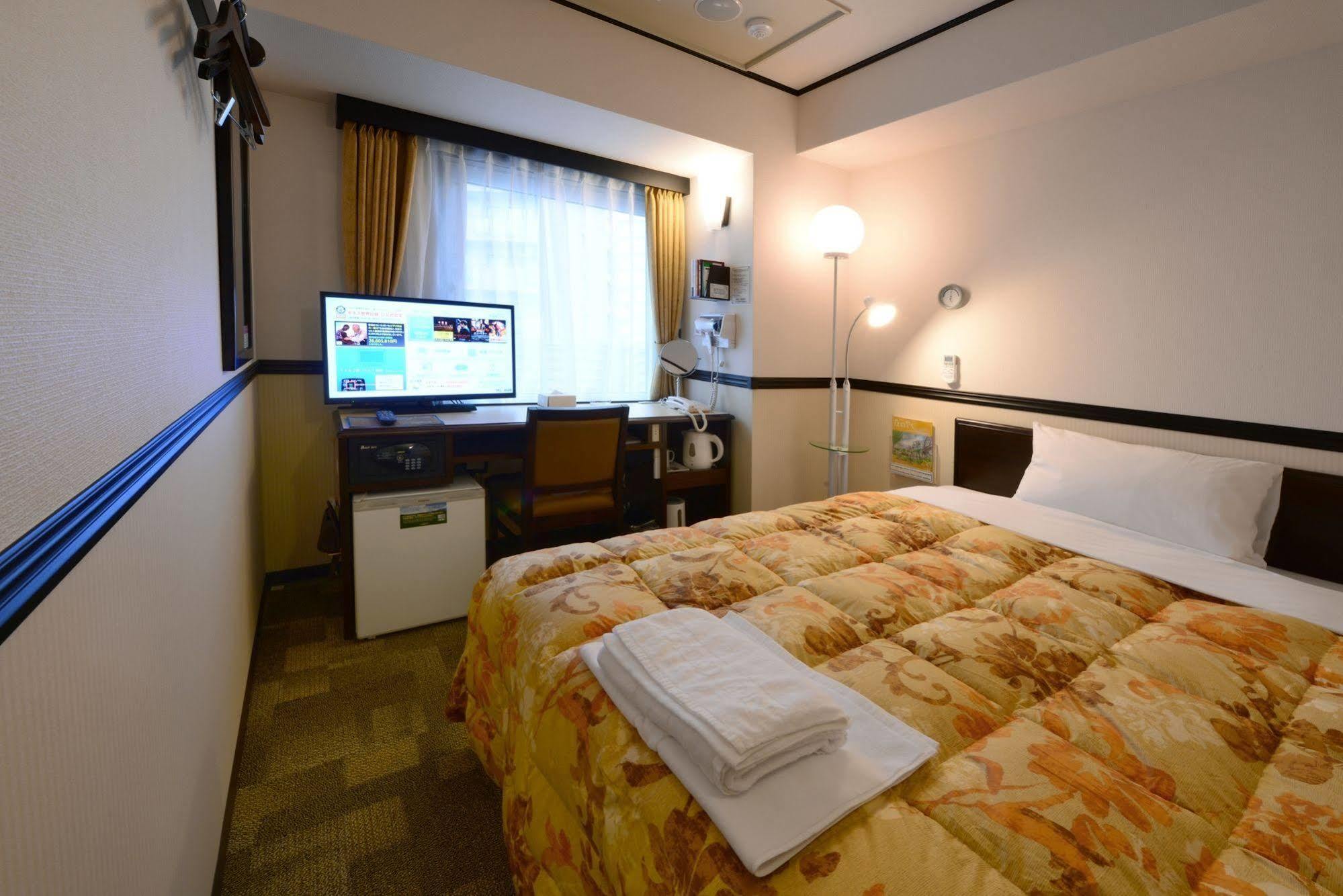 Toyoko Inn Tokyo Fussa Ekimae Higashi Guchi Hamura Extérieur photo